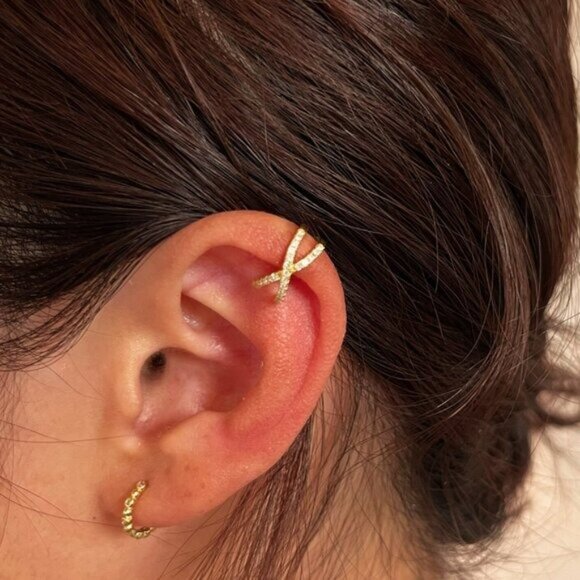 Gold Adjustable Cross Ear Cuff No Piercing 18K Gold on Sterling Silver Pretty - Picture 6 of 10